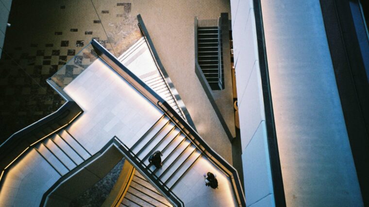 The Art of Staircase Design: Creating Stunning Architectural Statements